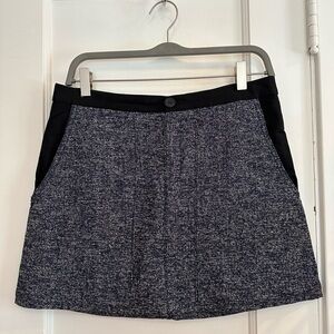 10 Crosby Derek Lam Navy Tweed Mini Skirt w Black Trim Sz 6